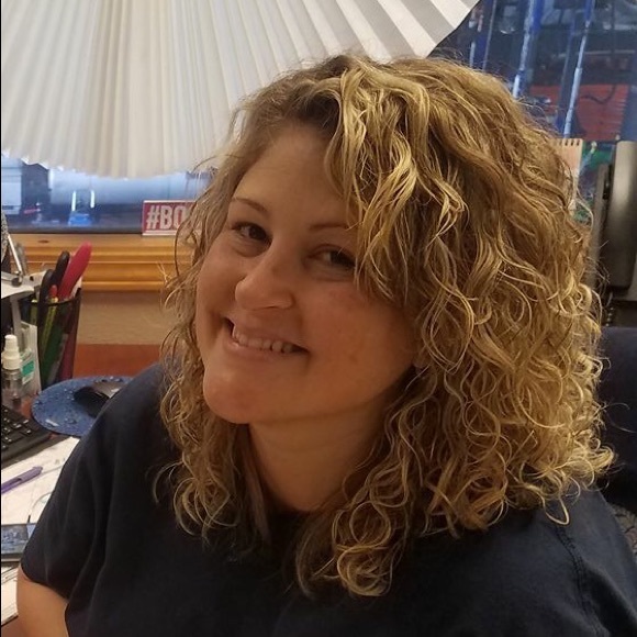 Meet your Posher, Heather - Picture 1 of 1